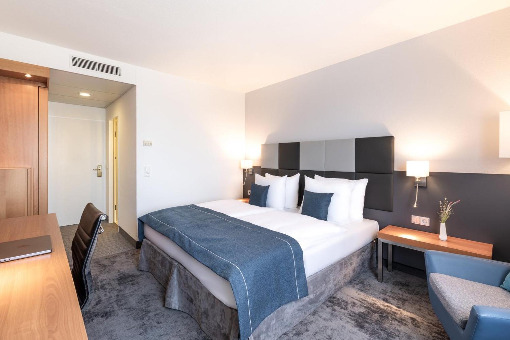 Garner Hotel Ruesselsheim By Ihg Exterior photo